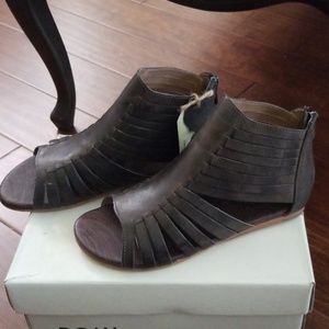 NWT Roan Gladiator sandals - Sz 8